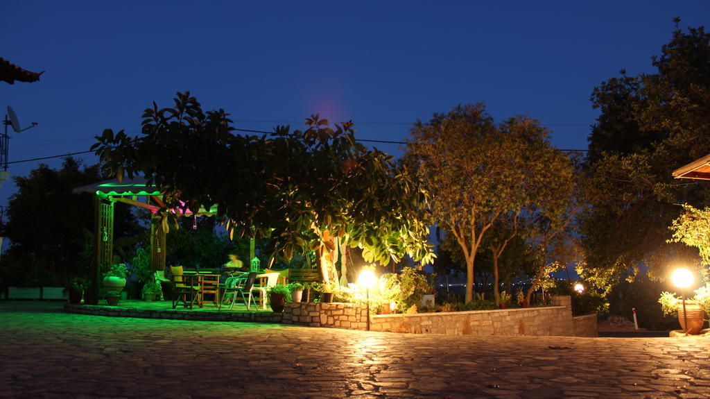 Dimitras House *