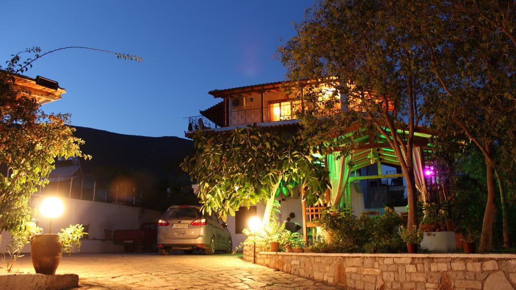 Dimitras House